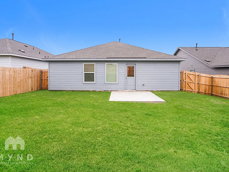 2640 Mistwood Dr — Photo 21