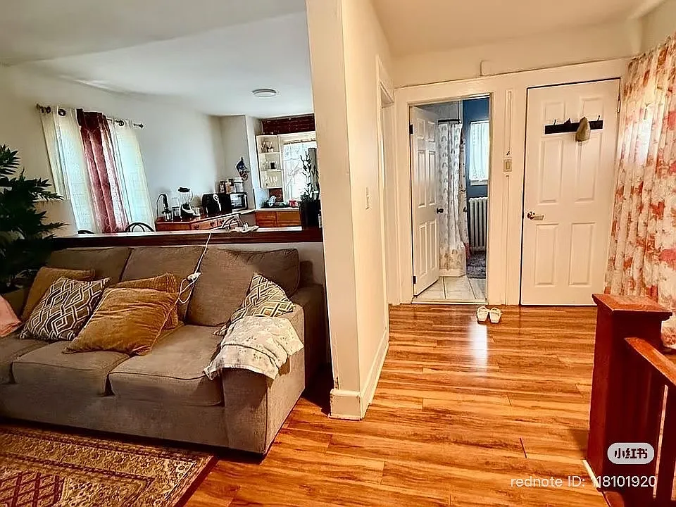 6 S 9th Ave, Unit 2 — Photo 2