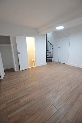 Rented by Oxford Property Group | media 15