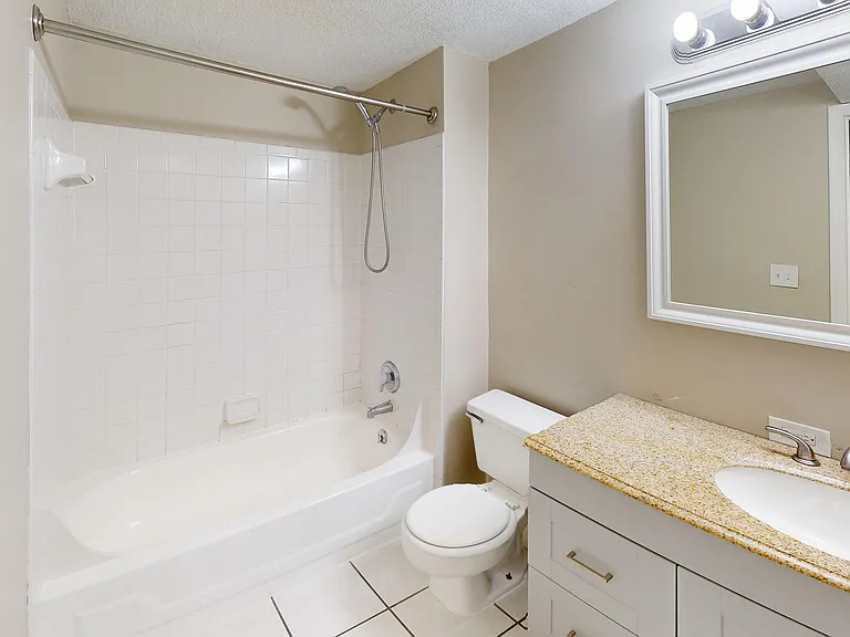 Spacious Bathroom