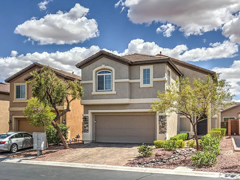10037 Willowbrook Pond Rd — Photo 1