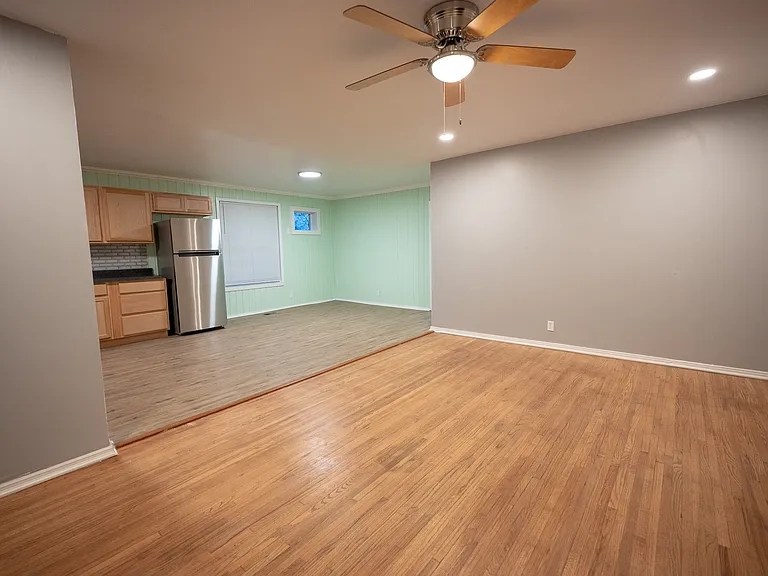 436 Gates Rd — Photo 10