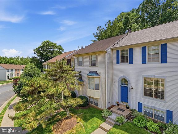 2nd image of 5742 Burke Towne Ct