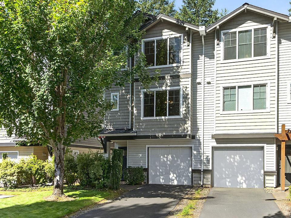 1st image of 10579 NE Cedar Falls Loop