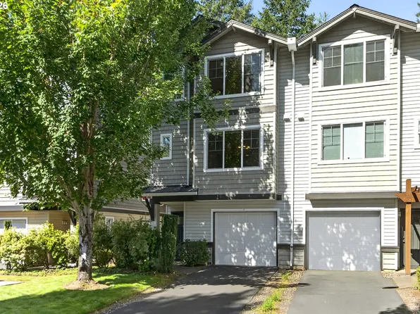 10579 NE Cedar Falls Loop, Beaverton, OR 97006