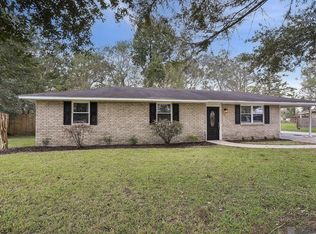 12233 Oakline Acres, Saint Amant, LA 70774