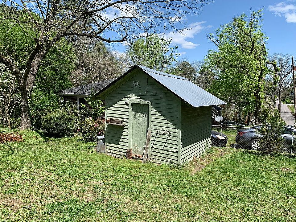 2nd image of 304 Burwell Ave
