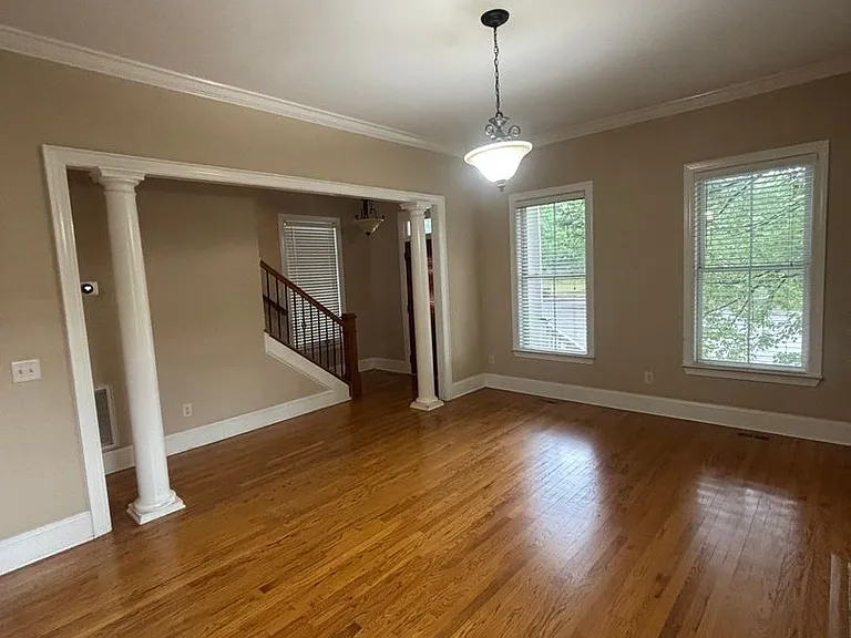 1010 Woodrow St — Photo 4