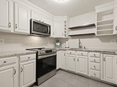 42 2nd Ave Unit 20, North Attleboro, MA, 02760
