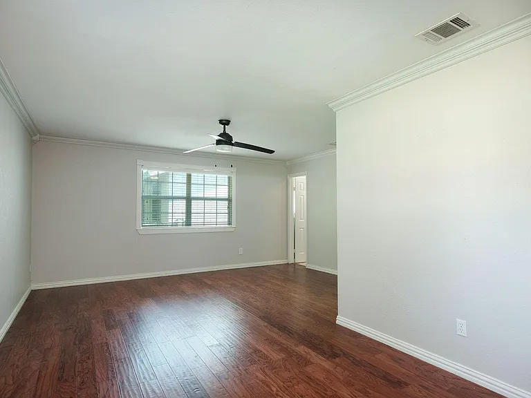 1745 Cricket Hollow Dr — Photo 11