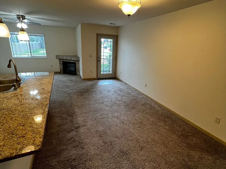 North Towne Apartments and Townhomes — Photo 32