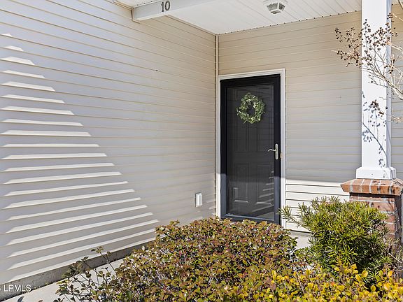 5th image of 10 Whitewater Way