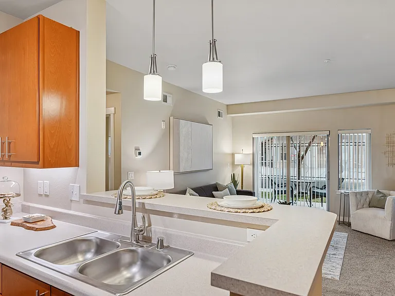 Island View Apartments — Photo 22