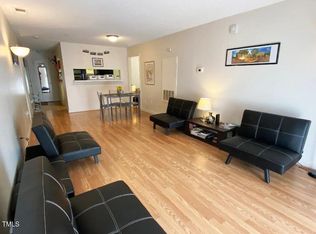 303 Smith Level Rd APT E33, Chapel Hill, NC 27516