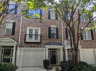 1207 Waters Edge Trl, Roswell, GA 30075