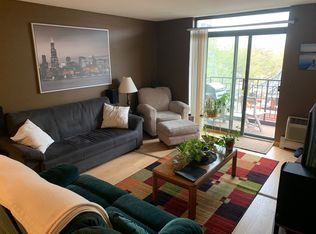 3900 N Pine Grove Ave APT 502, Chicago, IL 60613