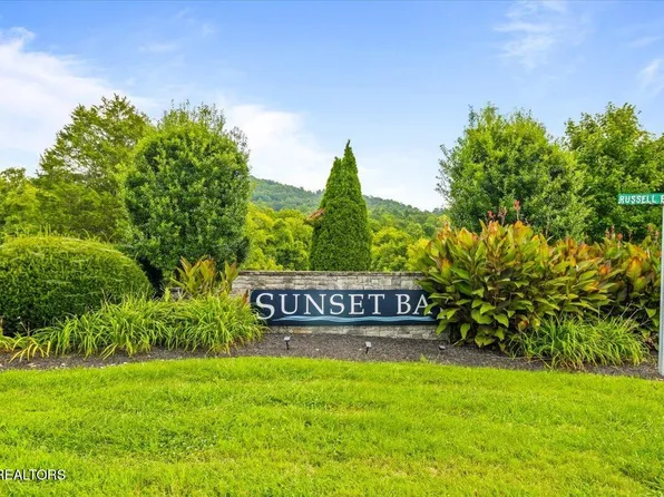 97 Swan Song Trl, Sharps Chapel, TN 37866