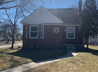 22301 Madison St, Dearborn, MI 48124