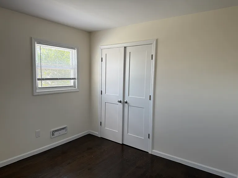 11 Holle Pl #1 — Photo 6
