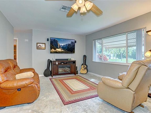 5th image of 119 58th Ave N
