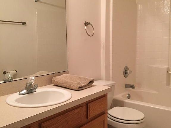 5th image of 1203 Ardmore St