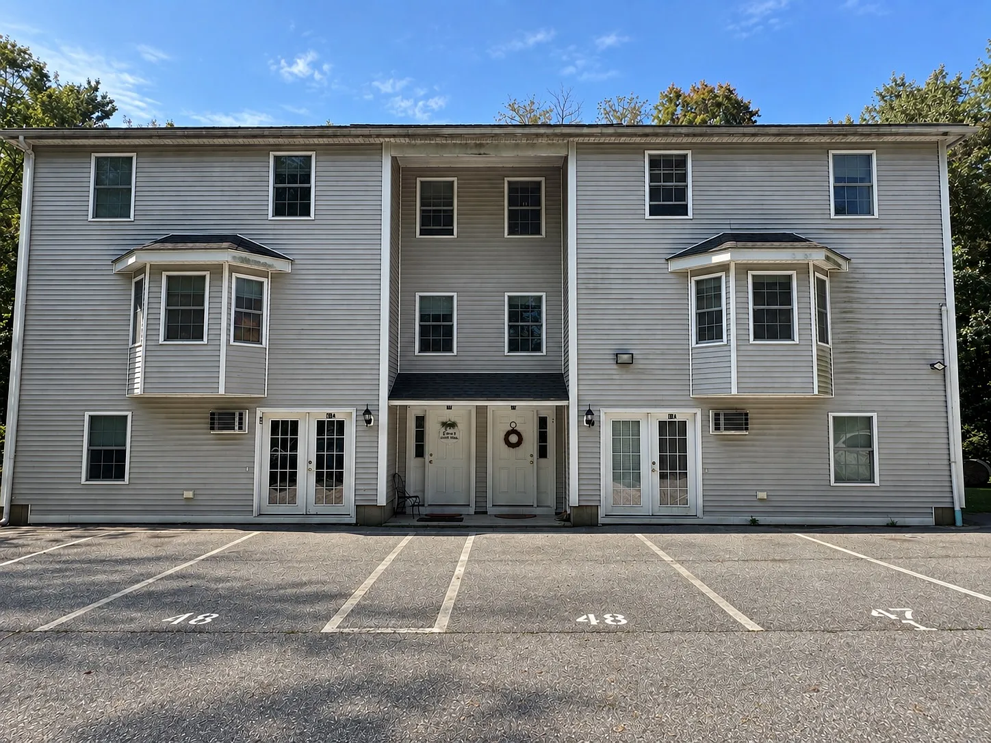 2 bed, 816 sqft, $1,900 — Photo 1
