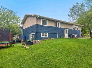3715 Lawrence Dr, Rapid City, SD 57701