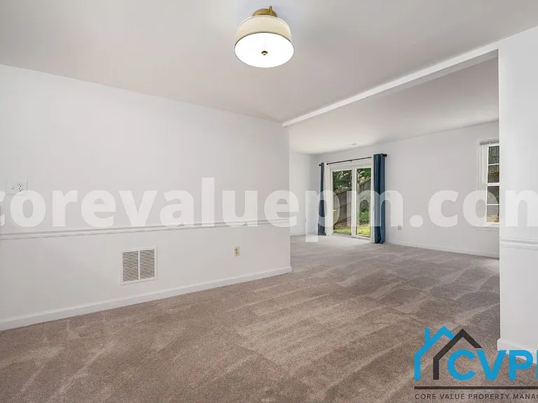 1250 Stonewood Ct — Photo 8