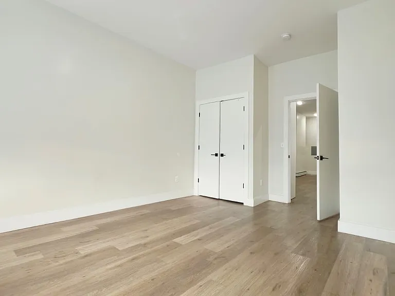 1716 John F Kennedy Blvd #1L — Photo 2