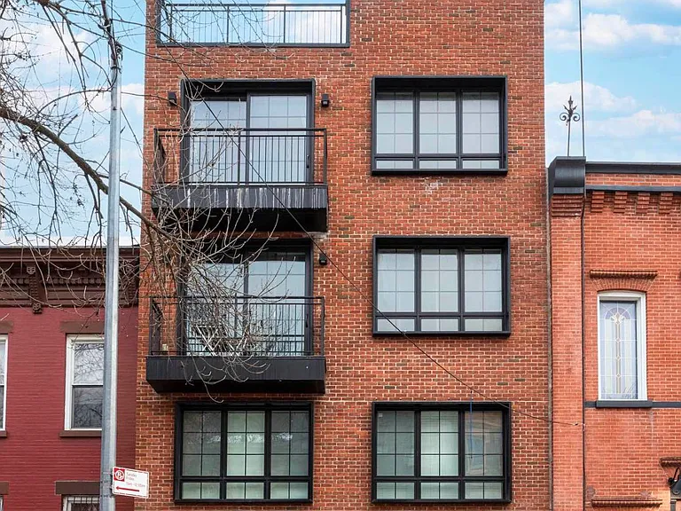 838 Quincy St #2F — Photo 7
