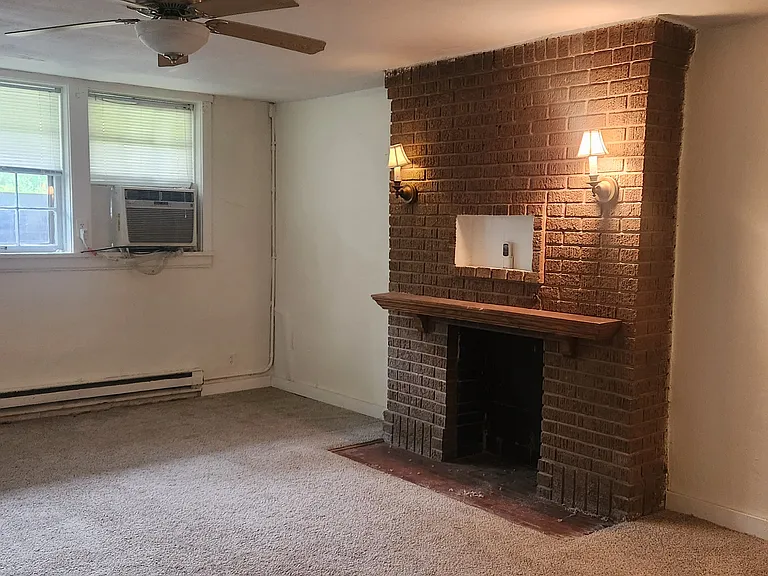 1806 D St #1 — Photo 3