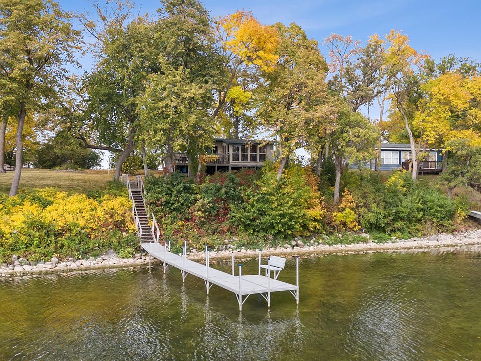 1st image of 24265 Woodland Ln