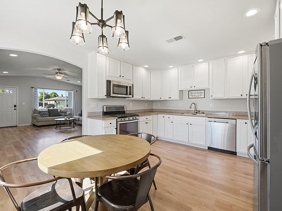 5th image of 690 El Cerrito Way