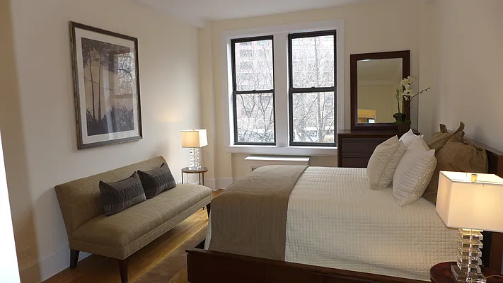 Rented by Metropolitan Equities | media 24