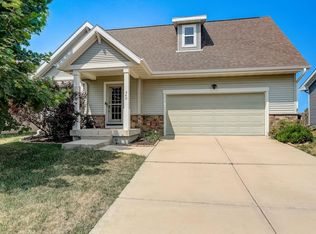340 S Goldenrod Dr, Sun Prairie, WI 53590