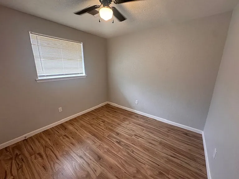 2908 SE 47th St — Photo 12