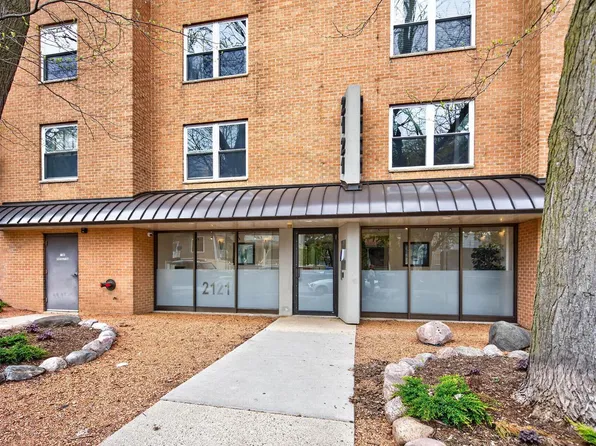 2121 N Cambridge AVENUE #214, Milwaukee, WI 53202