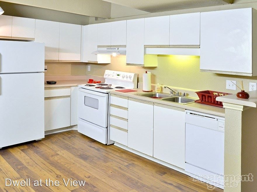 2nd image of 1620 Hollywood Rd NW APT 214