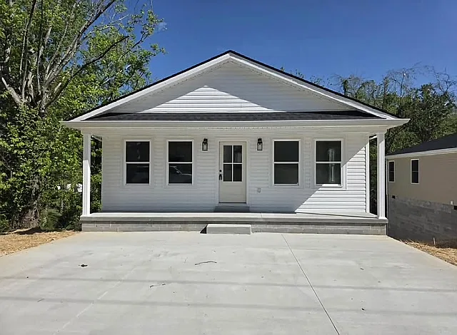 618 W Gordon St — Photo 1