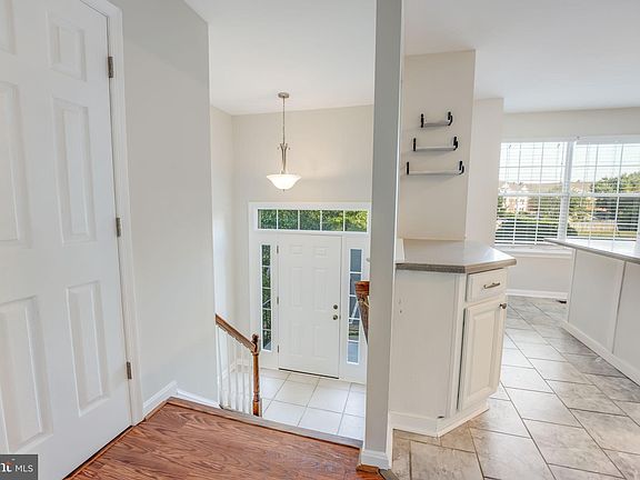 5th image of 11201 Kings Crest Ct