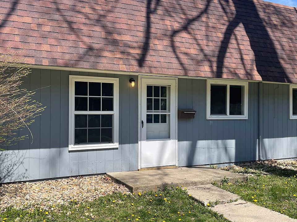 1st image of 123 Eastern Ave #123