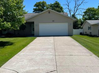 4978 E Leckie Ln, Saginaw, MI 48603