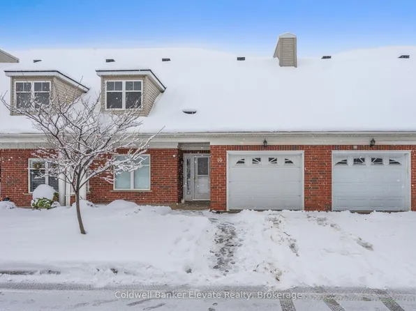 2705 Kingsway Dr #10, Kitchener, ON N2C 2T1