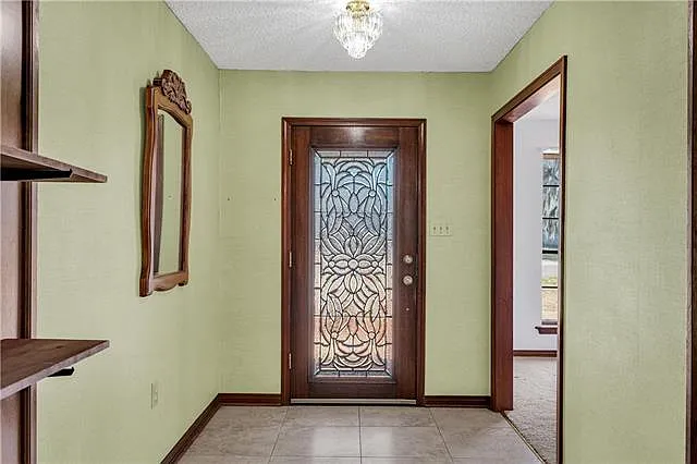 14 Zee Ann Dr — Photo 4