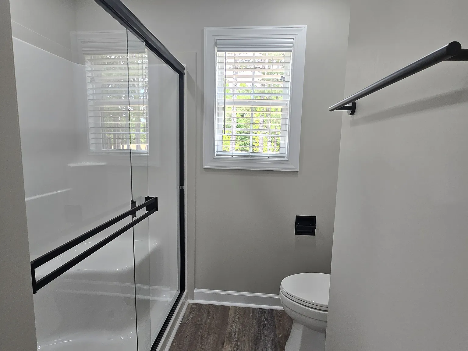 3 bed, 1215 sqft, $1,850 — Photo 2