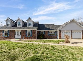 231 Westglen Dr, Glen Carbon, IL