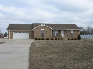 21484 Myers Rd, Athens, AL 35614