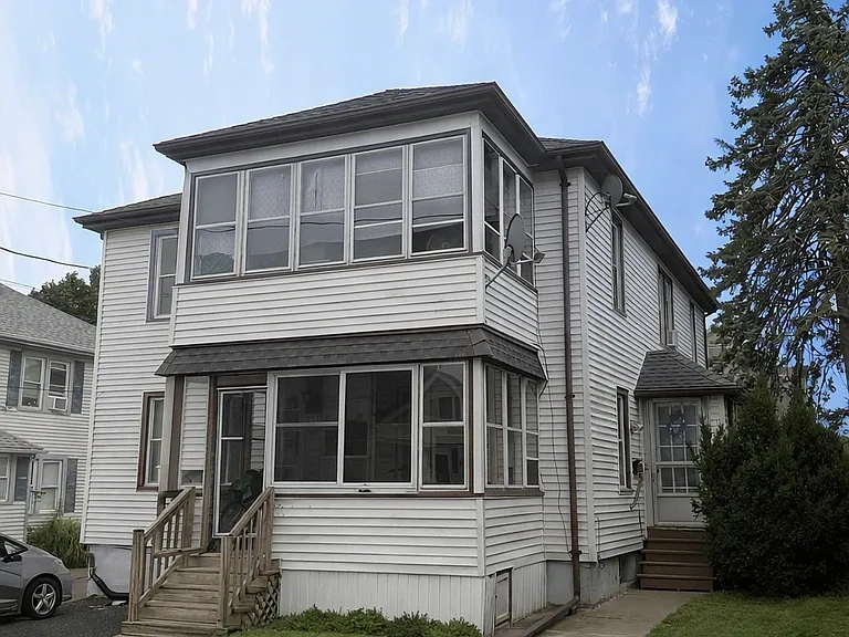 111 Richard St #1 — Photo 1
