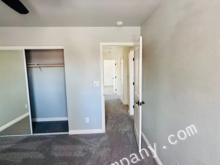 1564 Cavern Point Ct — Photo 32