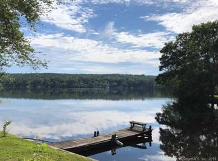 21 Town Woods Rd, Old Lyme, CT 06371